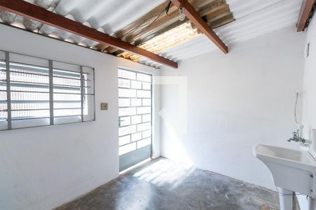 Casa para alugar com 99m², 3 quartos e 2 vagasLavanderia
