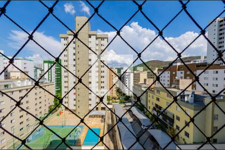 Apartamento para alugar com 210m², 3 quartos e 3 vagas Apartamento para alugar com 210m², 3 quartos e 3 vagasVista