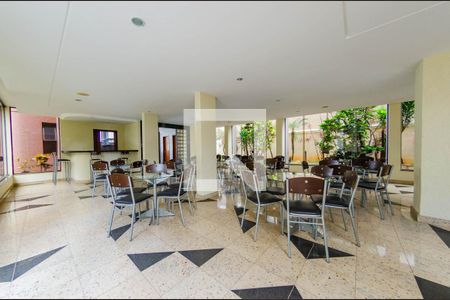 Apartamento para alugar com 210m², 3 quartos e 3 vagas Apartamento para alugar com 210m², 3 quartos e 3 vagasSalão de festas