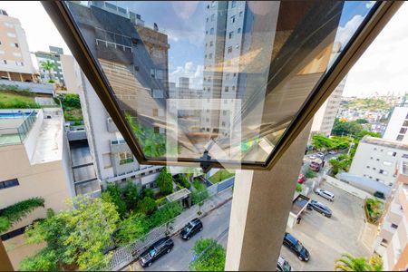 Vista de apartamento para alugar com 3 quartos, 210m² em Buritis, Belo Horizonte