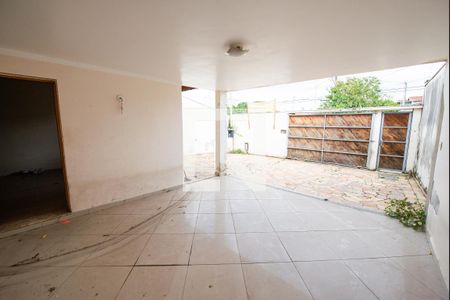 Casa para alugar com 180m², 3 quartos e 4 vagas Casa para alugar com 180m², 3 quartos e 4 vagasGaragem