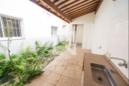 Casa para alugar com 180m², 3 quartos e 4 vagas Casa para alugar com 180m², 3 quartos e 4 vagasQuintal
