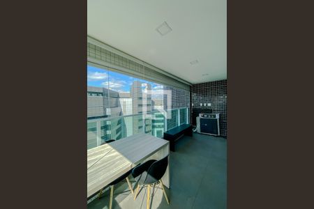 Apartamento para alugar com 55m², 1 quarto e 2 vagas Apartamento para alugar com 55m², 1 quarto e 2 vagasVaranda da Sala/Quarto