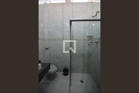 Casa à venda com 320m², 4 quartos e 3 vagasBanheiro Social