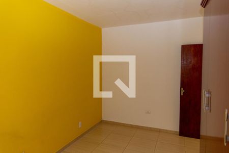 Quarto de casa para alugar com 1 quarto, 45m² em Taboão, Diadema
