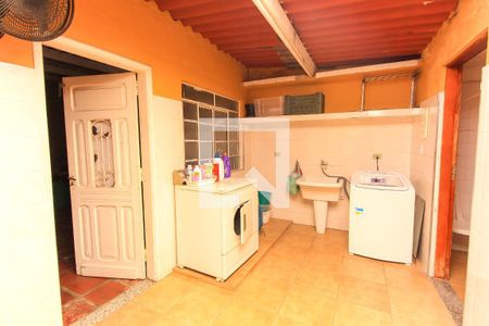 Casa à venda com 180m², 3 quartos e 4 vagasÁrea de Serviço