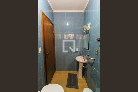 Casa à venda com 180m², 3 quartos e 4 vagasSuíte banheiro 