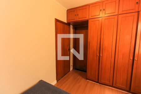 Quarto  de casa à venda com 3 quartos, 180m² em Vila Bertioga, São Paulo