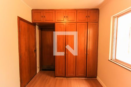 Casa à venda com 180m², 3 quartos e 4 vagasQuarto 