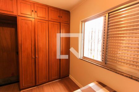 Quarto  de casa à venda com 3 quartos, 180m² em Vila Bertioga, São Paulo