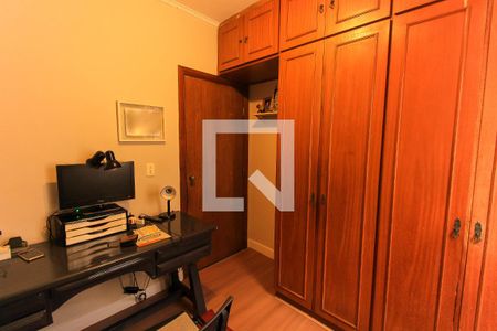 Casa à venda com 180m², 3 quartos e 4 vagasQuarto 2