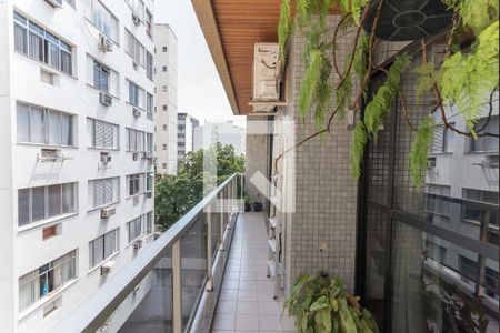 Apartamento à venda com 120m², 3 quartos e 2 vagasVaranda da Sala 1