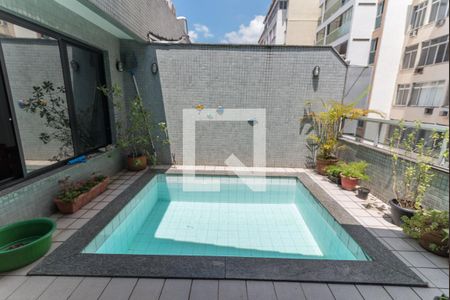 Apartamento à venda com 120m², 3 quartos e 2 vagasTerraço - Piscina 