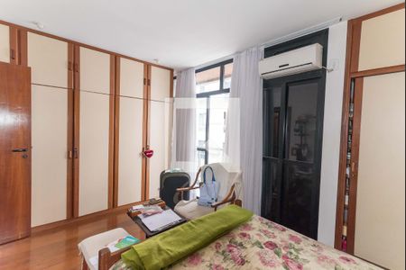 Apartamento à venda com 120m², 3 quartos e 2 vagasSuíte 1