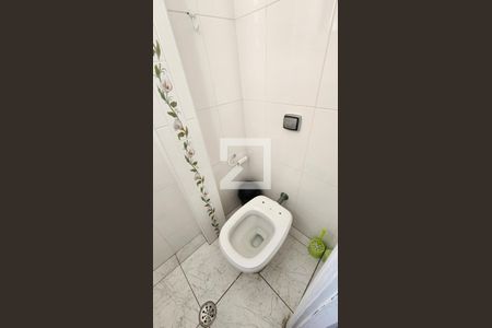 Apartamento para alugar com 97m², 3 quartos e sem vaga Apartamento para alugar com 97m², 3 quartos e sem vagaBanheiro de serviço