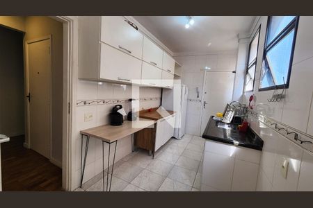 Apartamento para alugar com 97m², 3 quartos e sem vaga Apartamento para alugar com 97m², 3 quartos e sem vagaCozinha