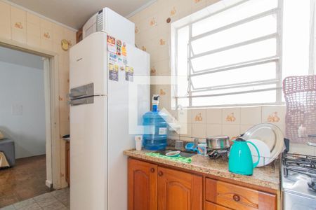 Cozinha e Área de Serviço de apartamento à venda com 2 quartos, 64m² em Santana, Porto Alegre