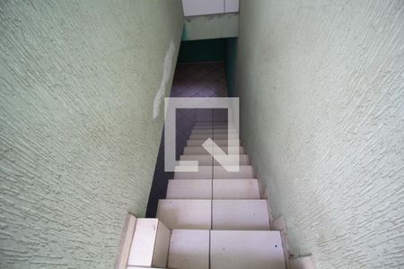 Casa à venda com 212m², 3 quartos e 6 vagasEscada