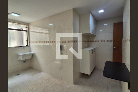 Apartamento para alugar com 100m², 3 quartos e 2 vagas Apartamento para alugar com 100m², 3 quartos e 2 vagasCozinha