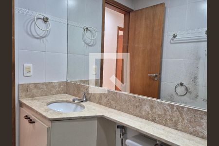 Apartamento para alugar com 100m², 3 quartos e 2 vagas Apartamento para alugar com 100m², 3 quartos e 2 vagasBanheiro