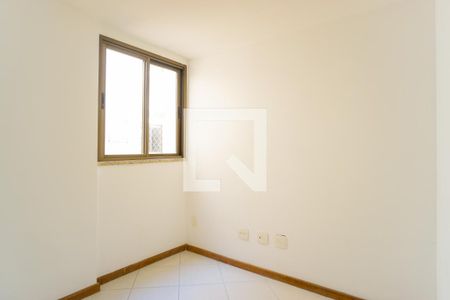 Apartamento para alugar com 100m², 3 quartos e 2 vagas Apartamento para alugar com 100m², 3 quartos e 2 vagasQuarto 2