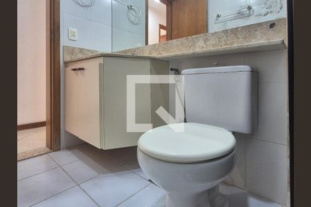 Apartamento para alugar com 100m², 3 quartos e 2 vagas Apartamento para alugar com 100m², 3 quartos e 2 vagasBanheiro