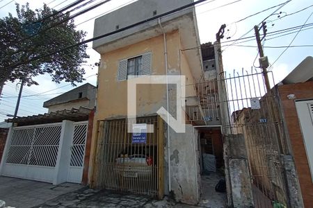 Casa à venda com 80m², 2 quartos e 1 vagaFachada