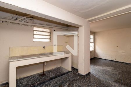 Casa à venda com 250m², 4 quartos e 4 vagasCozinha do Salão