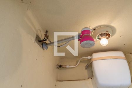 Casa à venda com 250m², 4 quartos e 4 vagasBanheiro de Serviço