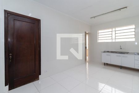 Casa à venda com 250m², 4 quartos e 4 vagasCozinha