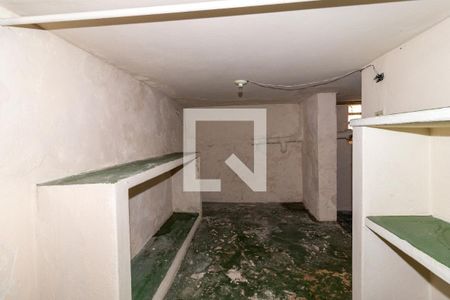 Casa à venda com 250m², 4 quartos e 4 vagasAdega