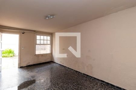 Casa à venda com 250m², 4 quartos e 4 vagasSalão