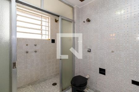 Casa à venda com 250m², 4 quartos e 4 vagasBanheiro 1