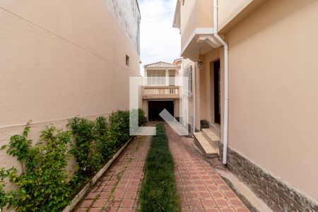 Casa à venda com 250m², 4 quartos e 4 vagasEntrada da Garagem