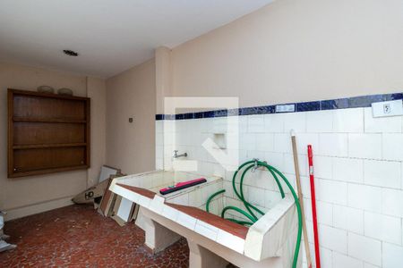 Casa à venda com 250m², 4 quartos e 4 vagasLavanderia