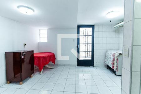 Casa à venda com 230m², 4 quartos e 6 vagasCozinha do Salão de Festas