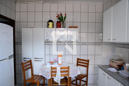 Casa para alugar com 250m², 3 quartos e sem vagaCozinha