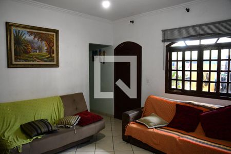 Sala de casa para alugar com 3 quartos, 250m² em Jardim Rebelato, Cotia