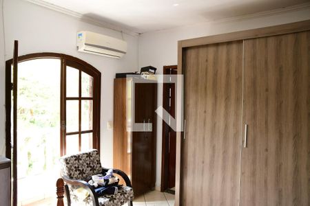 Suíte de casa para alugar com 3 quartos, 250m² em Jardim Rebelato, Cotia