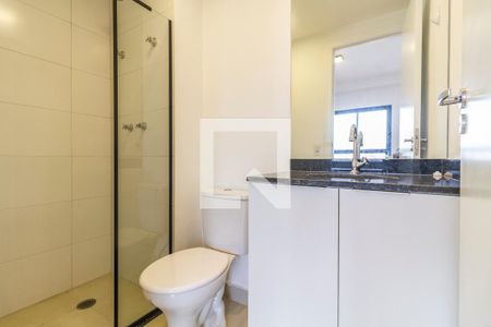 Banheiro de kitnet/studio à venda com 1 quarto, 25m² em Pinheiros, São Paulo
