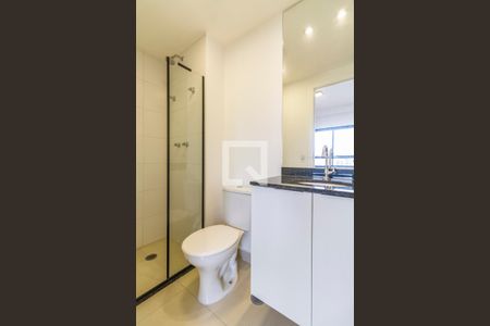 Banheiro de kitnet/studio à venda com 1 quarto, 25m² em Pinheiros, São Paulo