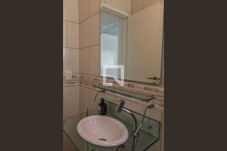 Lavabo de casa à venda com 3 quartos, 150m² em Mooca, São Paulo