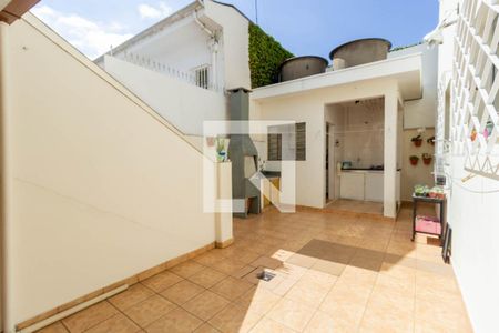 Quintal  de casa para alugar com 3 quartos, 230m² em Paraíso, São Paulo