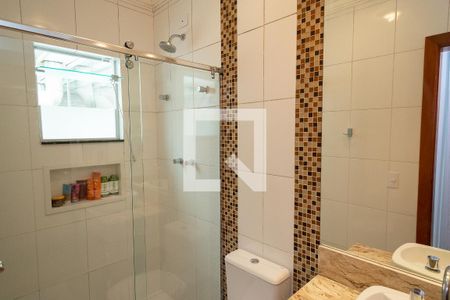 Casa à venda com 278m², 3 quartos e 4 vagas Casa à venda com 278m², 3 quartos e 4 vagasBanheiro da Suíte 1