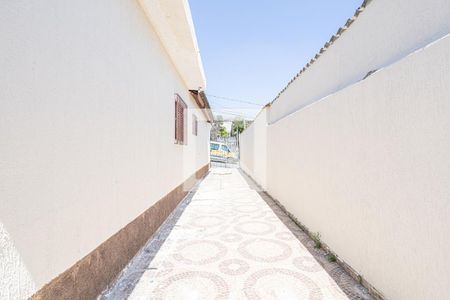Casa à venda com 167m², 3 quartos e 6 vagas Casa à venda com 167m², 3 quartos e 6 vagasQuintal