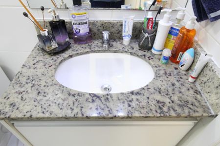 Apartamento à venda com 64m², 2 quartos e 1 vagaBanheiro Quarto 2 - Suíte