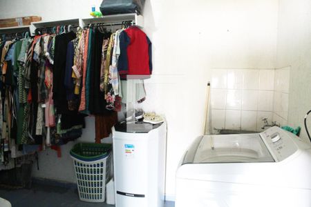 Casa para alugar com 200m², 2 quartos e 2 vagasLavanderia