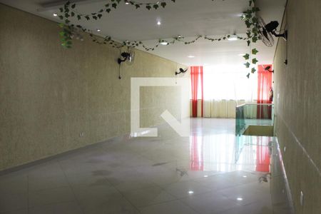 Casa para alugar com 200m², 2 quartos e 2 vagasSalão de Festas 2