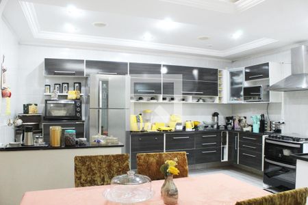 Casa para alugar com 200m², 2 quartos e 2 vagasCozinha