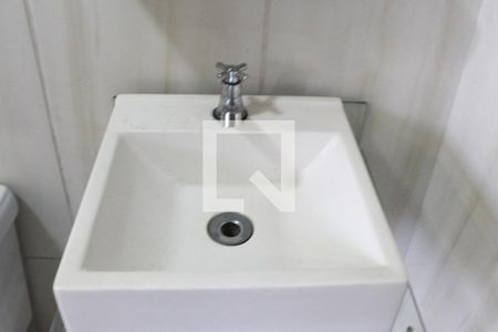 Casa para alugar com 200m², 2 quartos e 2 vagasBanheiro